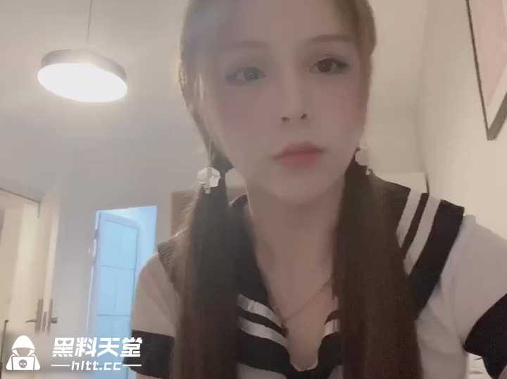 小网黄扮演萝莉渴望男友关爱